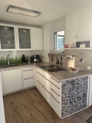 Hochwertige Penthousewohnung mit großer Terrasse & Energieeffizienz A in Ettlingen