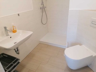Günstige, modernisierte 2-Zimmer-Wohnung in Biegen