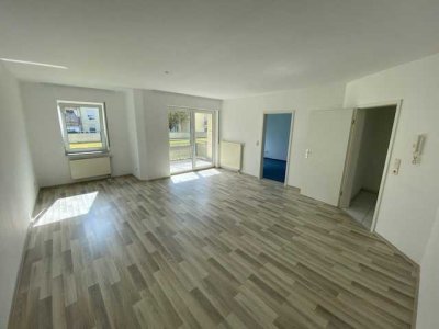 Gepflegte 2-Raum-EG-Wohnung mit gehobener Innenausstattung mit Balkon und EBK in Koblenz-Karthause