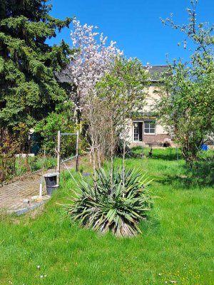 Großes Einfamilienhaus auf 1280m² Grundstück in bester Wohnlage.