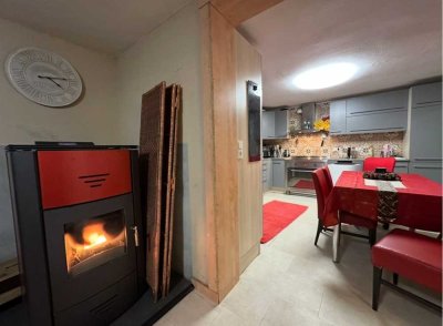 Einfamilienhaus mit Garten und Pool in Schotten zu verkaufen!
