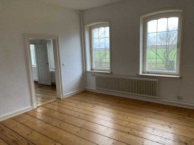 Stilvoll ländlich wohnen: Großzügige 1,5 - Zimmerwohnung