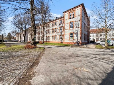 Stilvolle 2,5-Zimmer-Wohnung im klassischen Altbau in Böcklersiedlung-Bugenhagen