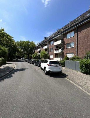 Schöne 1-Zimmerwohnung in Düsseldorf-Golzheim fußläufig zum Rhein