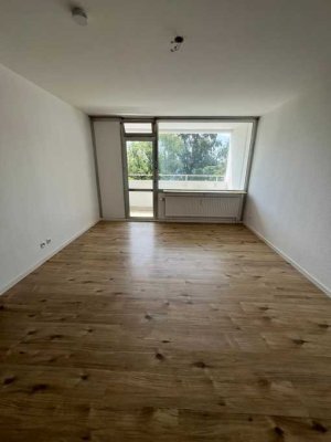 Renovierte 4-Zimmer-Wohnung mit Balkon