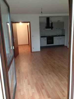 gepflegte 1-Zimmer-Wohnung für Single mit Balkon ins Grüne