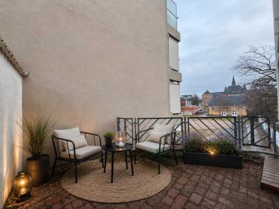 Kapitalanlage oder Eigennutz: 
Helle Wohnung mit zwei Balkonen - leerstehend