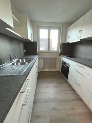 5,5 ZIMMER WOHNUNG AUF ZWEI ETAGEN IN WARTHAUSEN