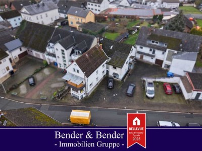 Großes Grundstück mit zwei renovierten Einfamilienhäuser und einer Einliegerwohnung vor Weilburg!