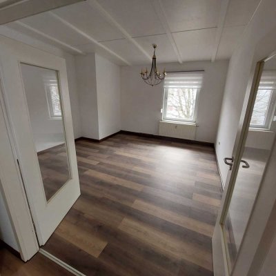 Vermietet wird ab sofort eine ca. 61qm neu sanierte Altbauwohnung direkt an der Isar