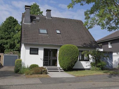 FAMILIENFREUNDLICHES HAUS MIT GROSSEM GARTEN IN BESTER LAGE VON HAGEN BOELE !!!