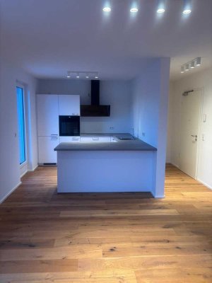 Exklusive 3-Zimmer Penthouse-Wohnung im 6. OG mit Balkon in Kaiserslautern Innenstadt