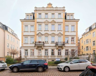 www.r-o.de +++ Wohnen in Löbtau - Große 1-Zimmerwohnung im Dachgeschoss