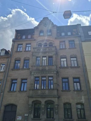 Frisch renovierte 3 Zimmerwohnung in nordwestlicher Südstadt von Privat