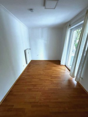 Familienfreundliche 3-Zimmer-Wohnung mit zwei Balkonen in zentraler Lage