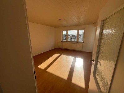 Helle 3-Zimmer-Wohnung mit Westbalkon in Düren