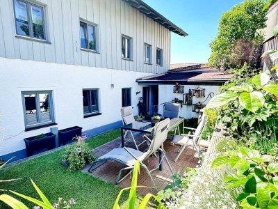 Ländlich wohnen, Stadtnah leben - Saniertes Reiheneckhaus