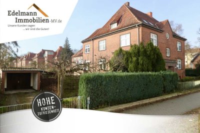 Eine Rarität mit großem Potenzial in der Schweriner Weststadt! Stilvolles Wohnen auf ca. 300 qm.