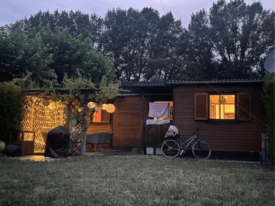 Rarität: Liebevoll gepflegtes Tiny House aus Holz mit Seezugang und Garten am Neufelder See