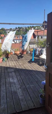 Große 4- Zi.- Wohnung, WG geeignet mit Dachterrasse und Kfz- Stellplatz