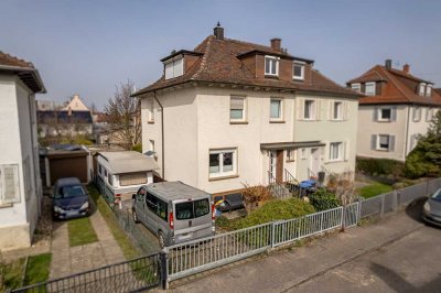 Familienfreundliche Doppelhaushälfte in Heilbronn mit Garten, Garage und 5 Zimmern