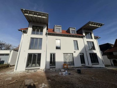 Erstbezug, Erdgeschoss, 3-Zimmer-Wohnung mit Terrasse in Wolnzach
