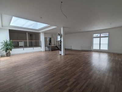 Große Loft-Wohnung 3-Zimmer-Wohnung in Nordenham