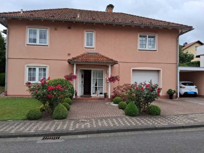 ----RESERVIERT---- Einfamilienwohnhaus mit sehr schönem Grundstück, Garage, Carport
zusätzliches App