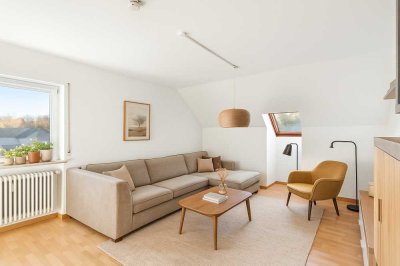 Gemütliche 2,5 Zimmer Dachgeschoss-Wohnung mit Südbalkon inkl. Stellplatz