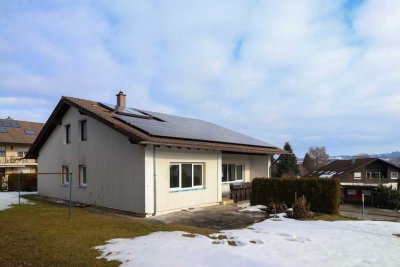 Erstbezug nach Sanierung: Einfamilienhaus mit Doppelgarage und großem Grundstück in Waltenhofen!