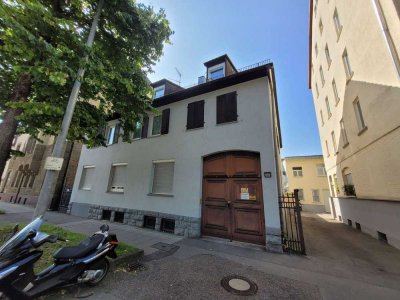 MFH mit 3 Wohnungen, laufenden Mieteinnahmen & Ausbaupotenzial in Bestlage Stuttgart