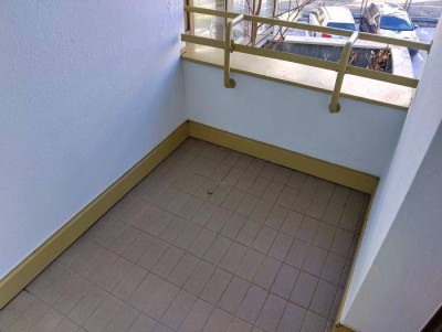 Ruhiger 1 ZIMMER-NEUBAU + Loggia + Balkon + Einbauküche + Bad mit Dusche / WC + Lift + nähe KF-Uni!