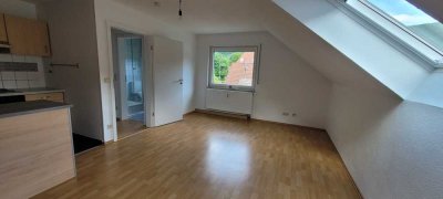 2,5-Zimmer Wohnung in Eybach mit EBK und Stellplatz