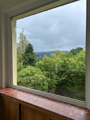 Geräumiges, günstiges und neuwertiges 7-Zimmer-Einfamilienhaus mit lux. Innenausstattung