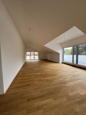 Modernes Luxus-Penthouse der Klasse A+ mit atemberaubendem Stadtblick