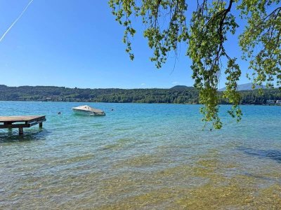 Wörtherseewohnung mit privatem Seezugang und traumhaftem Seeblickgarten