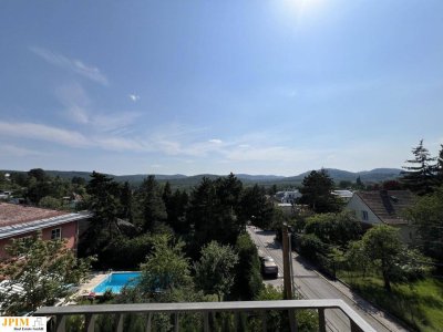 Erstbezug, wunderschöne sonnige Haushälfte mit Aussicht