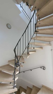 3,5-Zimmer-Etagenwohnung in ruhiger Emslage, kernsaniert