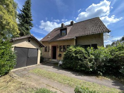 Günstiges und großes 7-Zimmer-Haus, Küche, Bad in Püttlingen