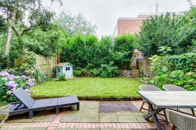 Familien aufgepasst: kernsanierte 4,5 Zimmer-Wohnung mit Garten!