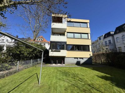 Modernisierte 2-Zimmer-Wohnung 
in Top-Lage mit EBK und Loggia!