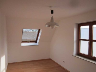 Großzügige und hochwertige  3- Zi- Maisonettewohnung in Böblingen (Zentrum)
