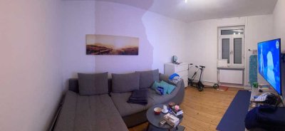 Helle 2-Zimmer-Wohnung mit Balkon in Frankfurt-Kalbach