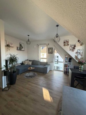 Helle 2,5-Zimmer Dachgeschosswohnung in Heilbronn-Kirchhausen