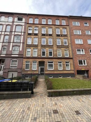 Schöne 2 Zimmerwohnung zwischen Schützenpark & Wilhelmplatz in ruhiger Seitenstraße