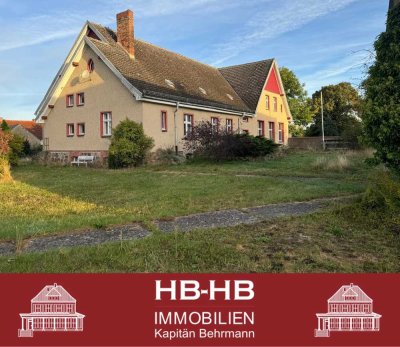 Idyllisch gelegenes Ex-Schulgebäude, ideal zur Umnutzung