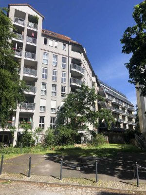Dachgeschoß - sehr ruhig und hell in beliebten Boxhagener Kiez - super Kapitalanlage -