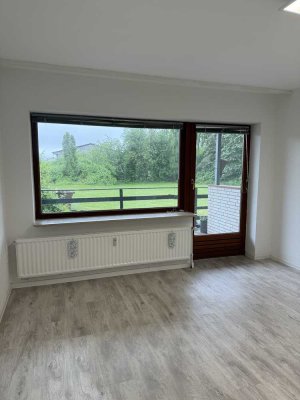 Seniorenfreundliche Einzimmerwhg. mit Terrasse, Tagesstättenanbindung (Pflege)