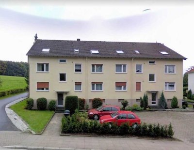 3 Zimmer EG-Wohnung mit Terrasse in gepflegtem Haus