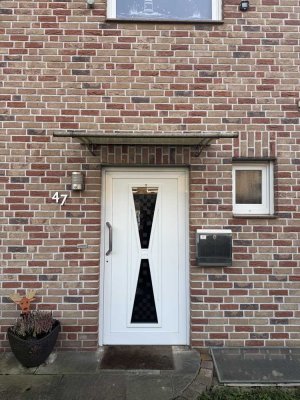 Charmantes Reiheneckhaus in Oberhausen-Bermensfeld – Energieeffizienz trifft Familienidylle